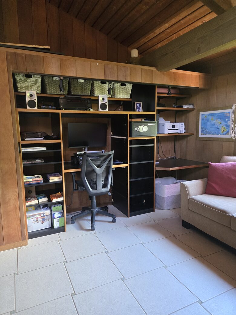 2nd bedroom with pull out sofa bed