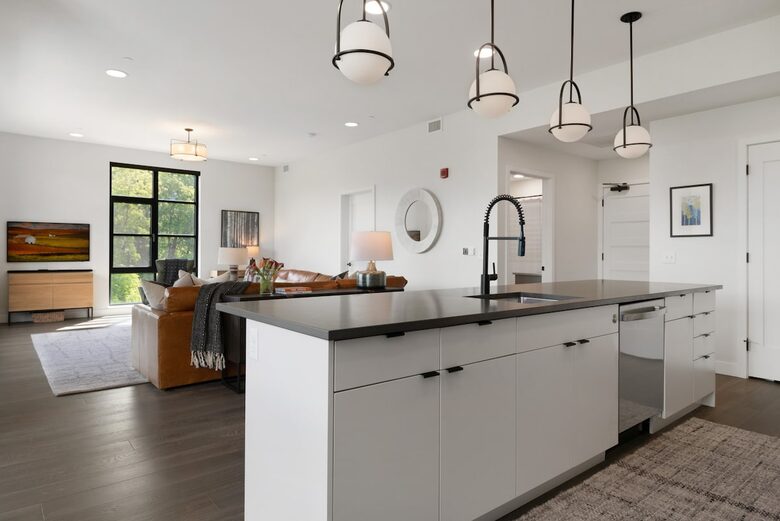 Contemporary Riverfront Living near Downtown Missoula - Missoula, Montana