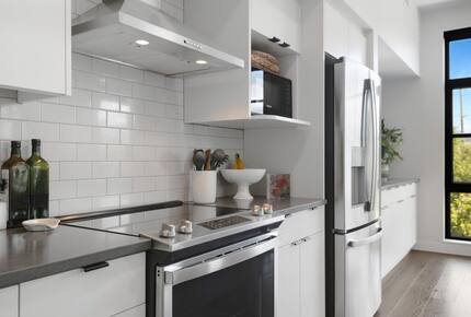 Contemporary Riverfront Living near Downtown Missoula - Missoula, Montana