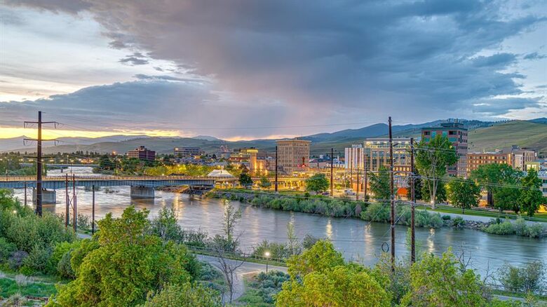 Contemporary Riverfront Living near Downtown Missoula - Missoula, Montana