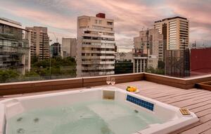 Elegant Mexico City Penthouse with Jacuzzi Terrace & Skyline Views - Mexico City, Mexico
