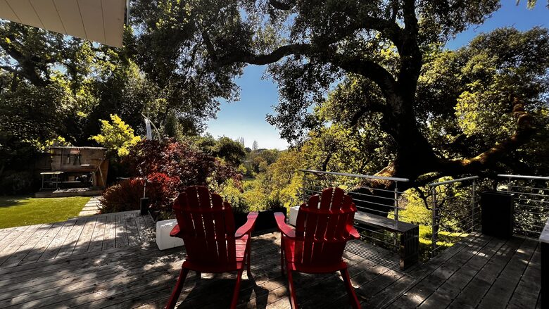 Modern Napa Hideaway Overlooking the River - Napa, California