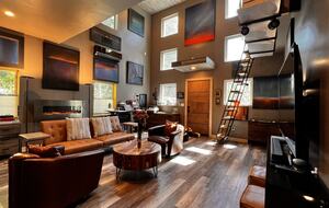 Modern Napa Hideaway Overlooking the River - Napa, California