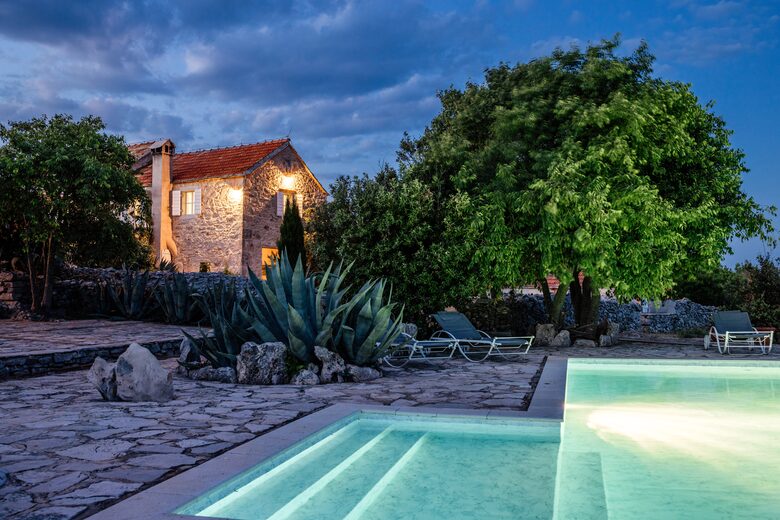 Lavender-Framed Luxury Villa with Panoramic Sea Views - Gromin Dolac, Jelsa, Croatia