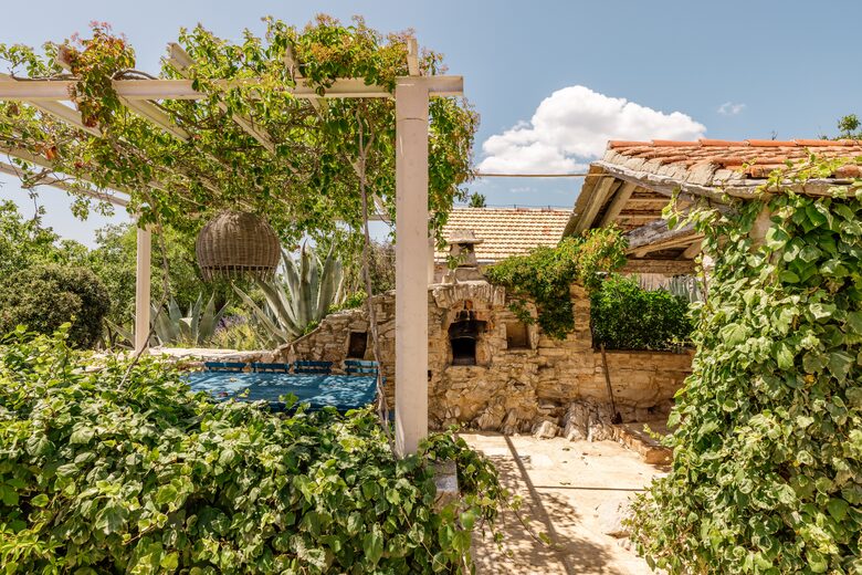 Lavender-Framed Luxury Villa with Panoramic Sea Views - Gromin Dolac, Jelsa, Croatia