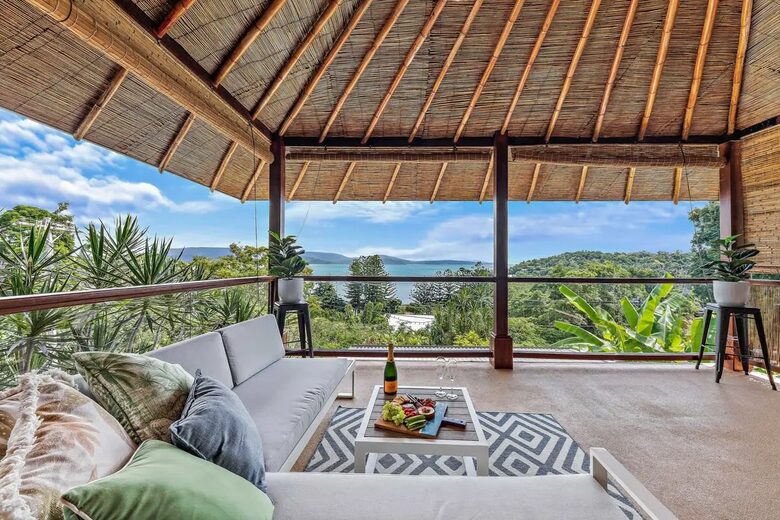 Tranquil Mandalay Retreat with Private Pool & Balinese Charm - Mandalay, Australia