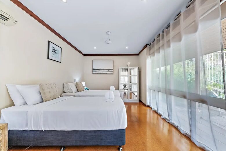 Tranquil Mandalay Retreat with Private Pool & Balinese Charm - Mandalay, Australia