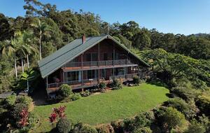 Elevated Elegance with Ocean Sunrise Views - Newee Creek, Australia