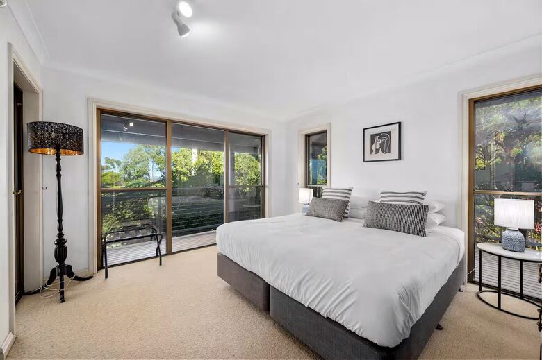 Elevated Elegance with Ocean Sunrise Views - Newee Creek, Australia