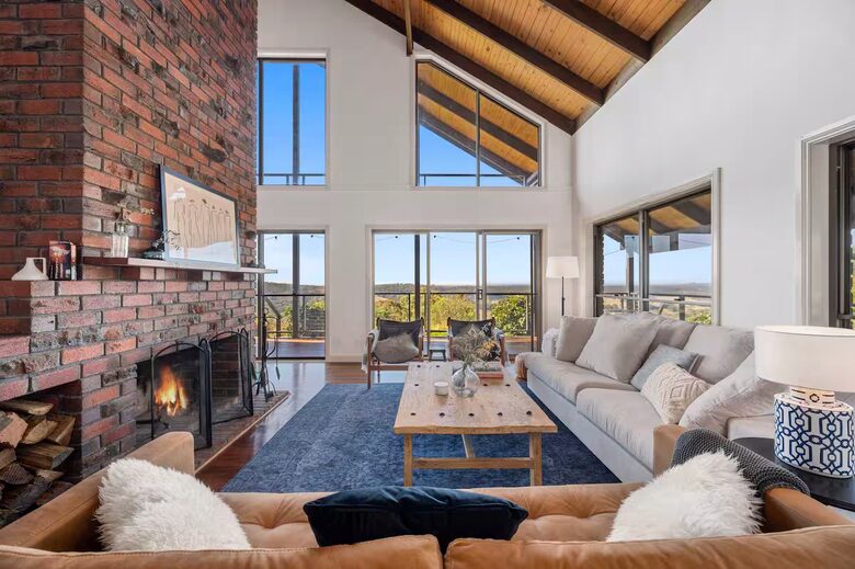 Elevated Elegance with Ocean Sunrise Views - Newee Creek, Australia