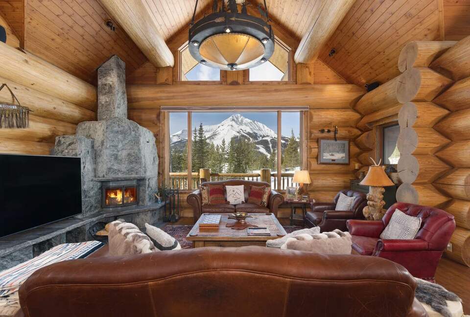 Grand Big Sky Ski In/Ski Out Lodge | Moon Rider - Big Sky, Montana