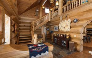Grand Big Sky Ski In/Ski Out Lodge | Moon Rider