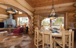 Grand Big Sky Ski In/Ski Out Lodge | Moon Rider