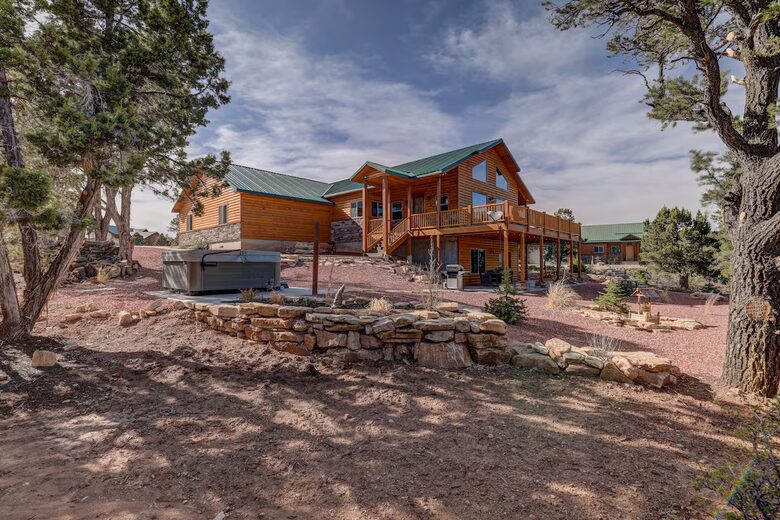 Starry Ridge Retreat Near Zion’s East Gate - Mt.Carmel, Utah