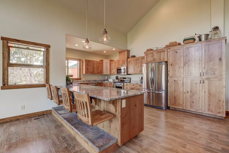Starry Ridge Retreat Near Zion’s East Gate - Mt.Carmel, Utah