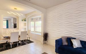 Elegant Solana Retreat Near Orlando’s Top Attractions - Davenport, Florida