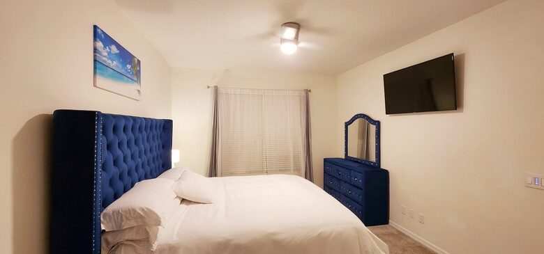 Elegant Solana Retreat Near Orlando’s Top Attractions - Davenport, Florida