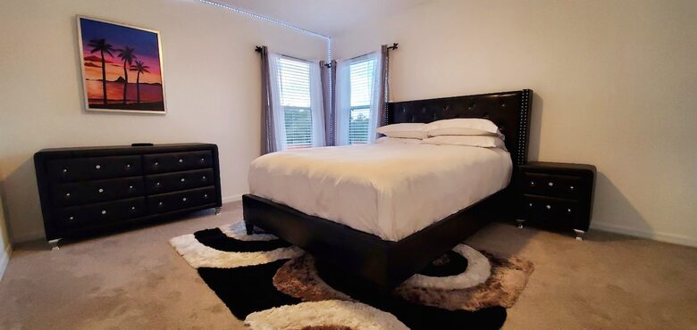 Elegant Solana Retreat Near Orlando’s Top Attractions - Davenport, Florida