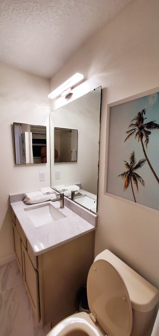 Elegant Solana Retreat Near Orlando’s Top Attractions - Davenport, Florida