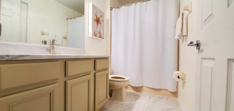 Elegant Solana Retreat Near Orlando’s Top Attractions - Davenport, Florida