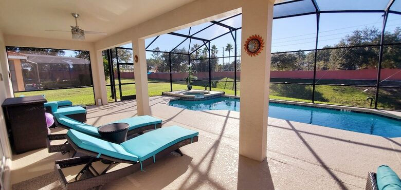 Elegant Solana Retreat Near Orlando’s Top Attractions - Davenport, Florida