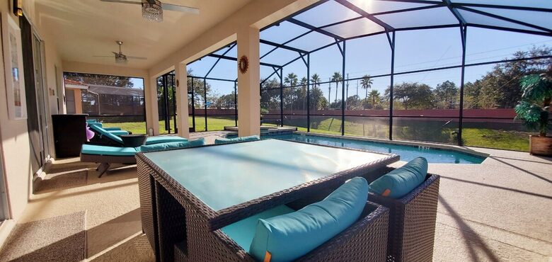 Elegant Solana Retreat Near Orlando’s Top Attractions - Davenport, Florida