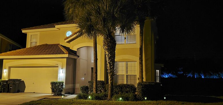 Elegant Solana Retreat Near Orlando’s Top Attractions - Davenport, Florida