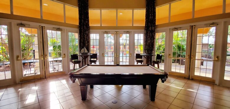 Elegant Solana Retreat Near Orlando’s Top Attractions - Davenport, Florida