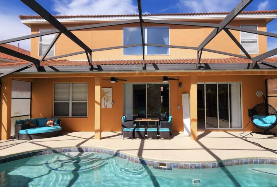 Two Sophisticated Villas with Private Pools in Davenport’s Premier Resort Community - Davenport, Florida