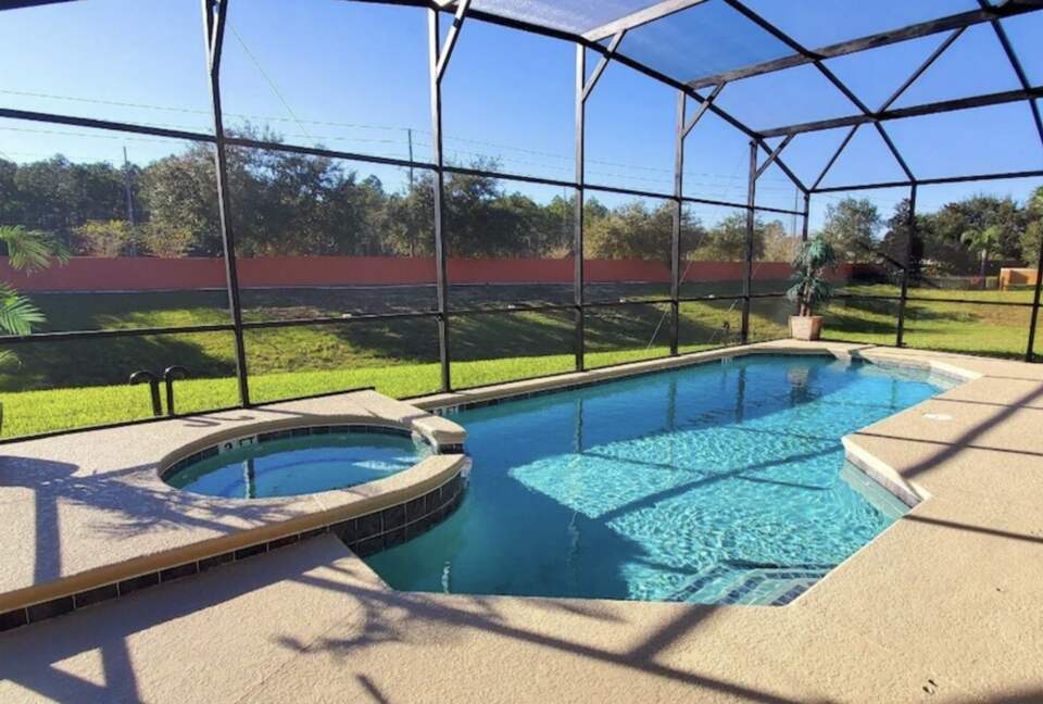 Two Sophisticated Villas with Private Pools in Davenport’s Premier Resort Community - Davenport, Florida