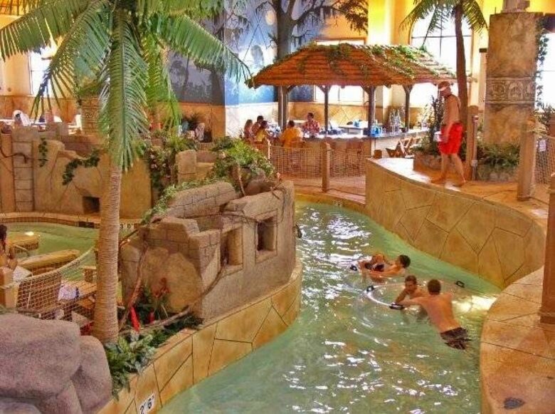Cozy Wisconsin Dells Penthouse with River Access - Wisconsin Dells, Wisconsin