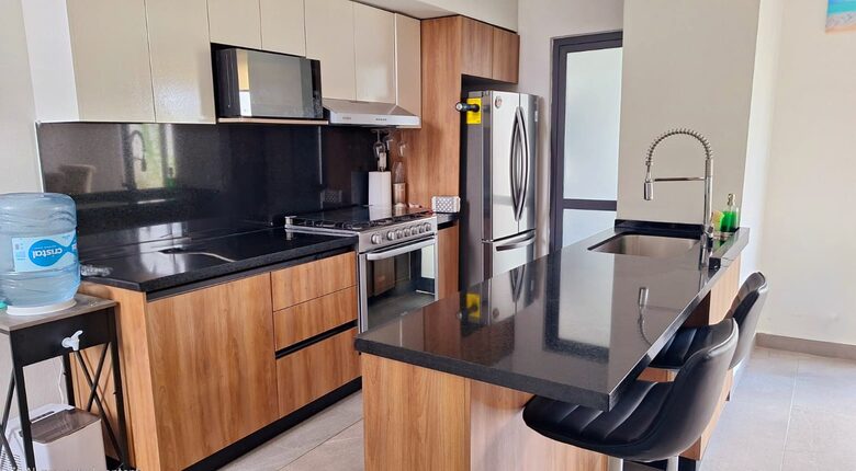 Contemporary Light-Filled Sanctuary with Club-Level Amenities - Playa del Carmen, Q.R.,, Mexico