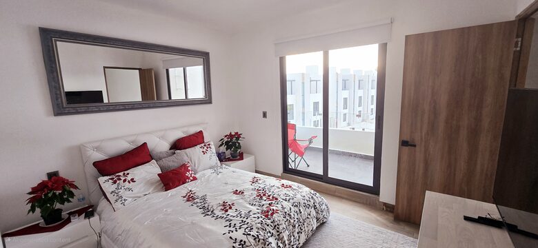 Contemporary Light-Filled Sanctuary with Club-Level Amenities - Playa del Carmen, Q.R.,, Mexico