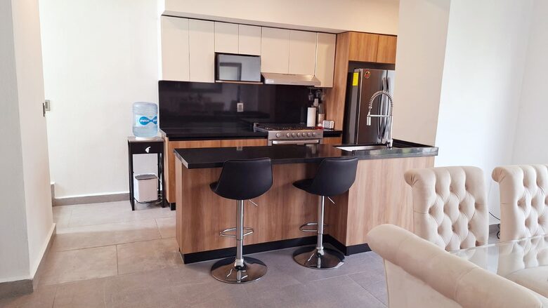 Contemporary Light-Filled Sanctuary with Club-Level Amenities - Playa del Carmen, Q.R.,, Mexico