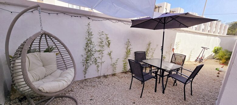Contemporary Light-Filled Sanctuary with Club-Level Amenities - Playa del Carmen, Q.R.,, Mexico