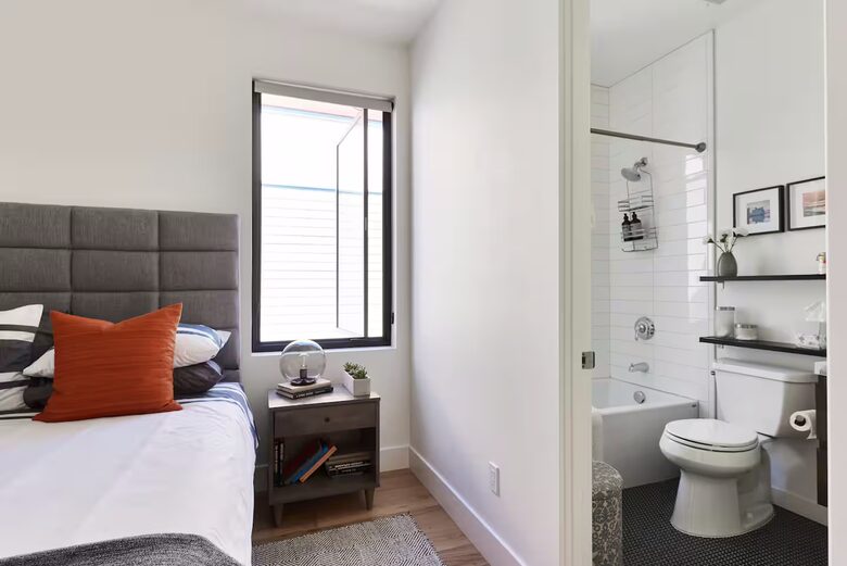 Modern Row Home in Oakland’s Grand Lake District - Oakland, California