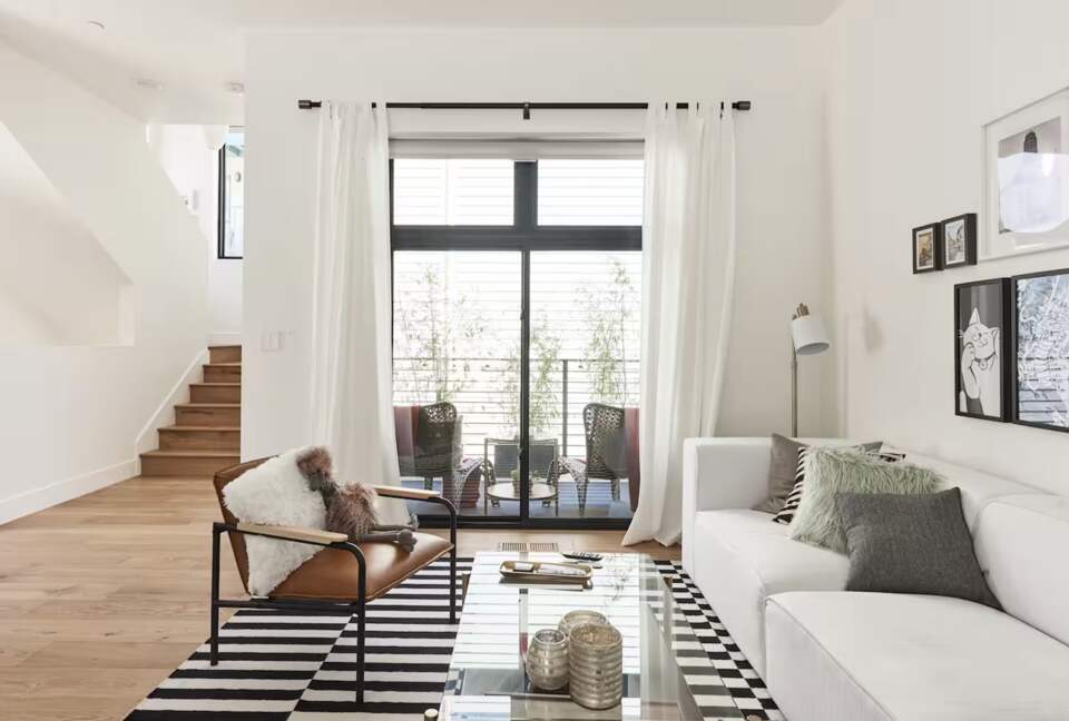 Modern Row Home in Oakland’s Grand Lake District - Oakland, California