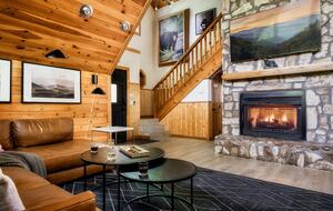 Nature-Inspired Escape in the Smokies - Gatlinburg, Tennessee