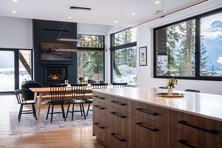 An Ultra-Luxe Basecamp for Four-Season Adventure - Revelstoke, Canada