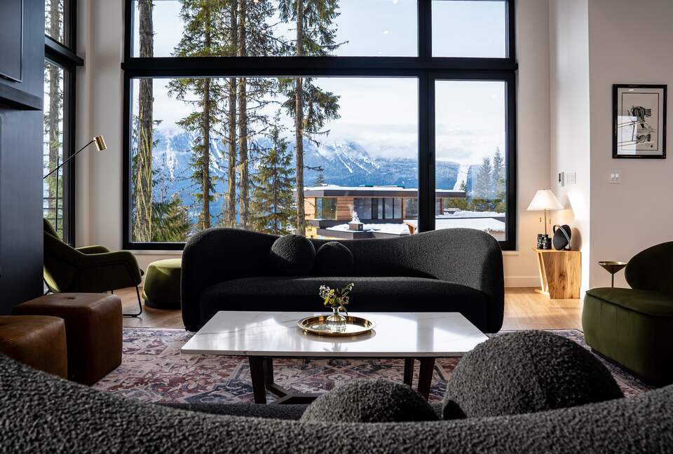 An Ultra-Luxe Basecamp for Four-Season Adventure - Revelstoke, Canada