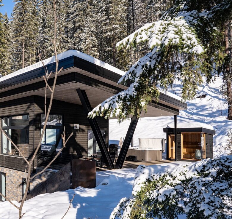 An Ultra-Luxe Basecamp for Four-Season Adventure - Revelstoke, Canada