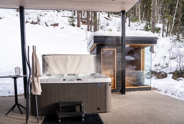 An Ultra-Luxe Basecamp for Four-Season Adventure - Revelstoke, Canada