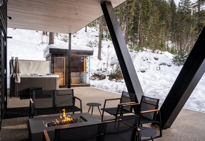 An Ultra-Luxe Basecamp for Four-Season Adventure - Revelstoke, Canada