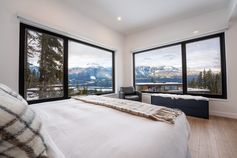 An Ultra-Luxe Basecamp for Four-Season Adventure - Revelstoke, Canada