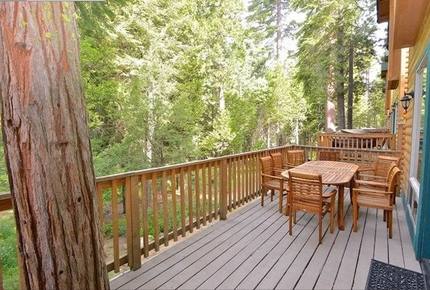 Chateau Lauren - Shaver Lake, California