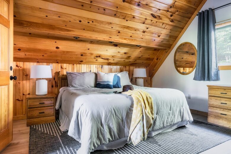 Nature-Inspired Escape in the Smokies - Gatlinburg, Tennessee