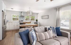 Pineapple Pad | Coastal Comfort Just Steps from the Sand - Vero Beach, Florida