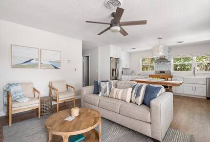 Pineapple Pad | Coastal Comfort Just Steps from the Sand - Vero Beach, Florida