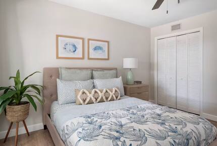 Pineapple Pad | Coastal Comfort Just Steps from the Sand - Vero Beach, Florida