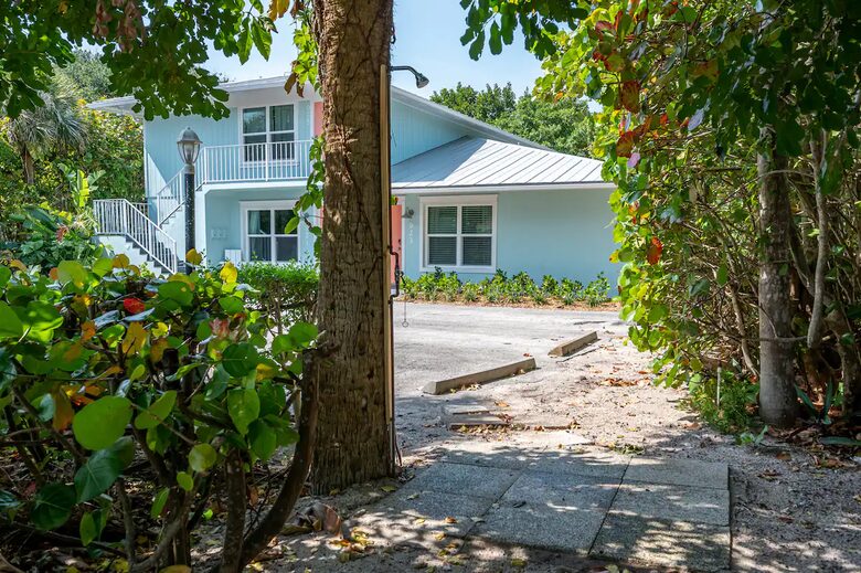 Pineapple Pad | Coastal Comfort Just Steps from the Sand - Vero Beach, Florida